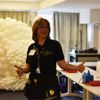 προσκεκλημένη δασκάλα Daphne Calvin